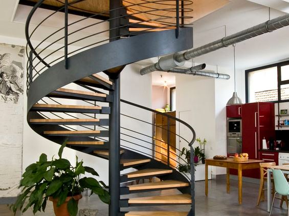 escalier en fer et bois